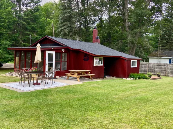 9537 Thorburn Dr, Saint Helen, MI 48656