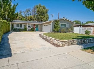 22111 Alamogordo Rd, Santa Clarita, CA 91350