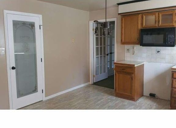 4th image of 504 West St