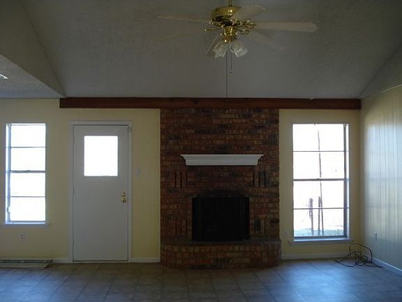 3rd image of 1312 Walters Dr