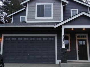 3910 Portside Dr, Bremerton, WA 98312