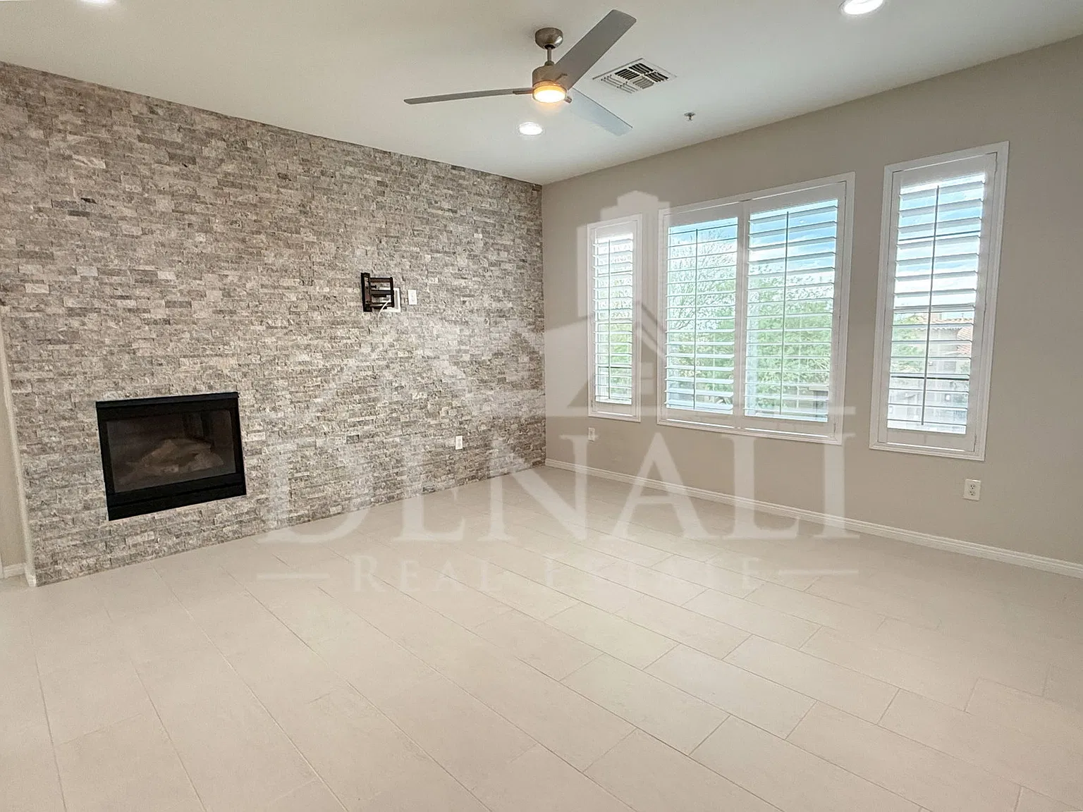 2 bed, 2.0 bath, 1283 sqft, $2,795 — Photo 3