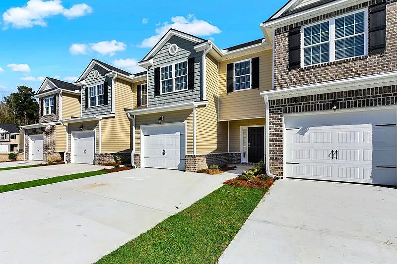 3 bed, 2.5 bath, 1507 sqft, $1,900 — Photo 4