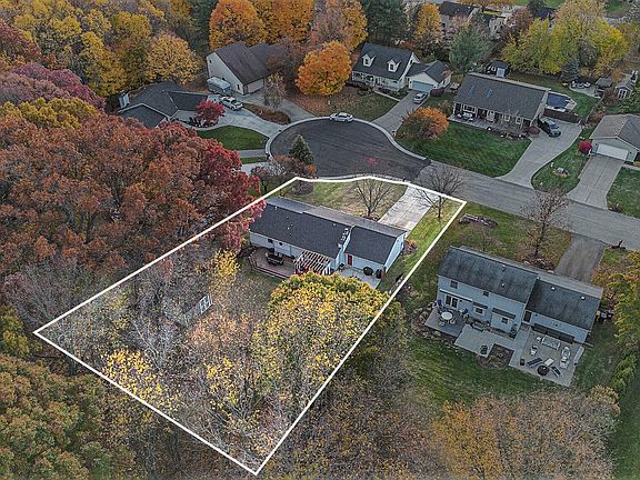 2nd image of 6176 George Ann Ct NE