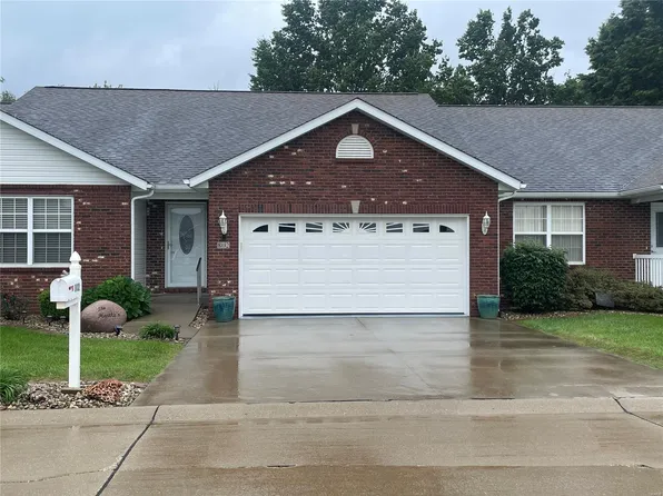 802 Elizabeth Dr, Litchfield, IL 62056