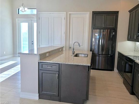 4th image of 3433 SW 11th Pl