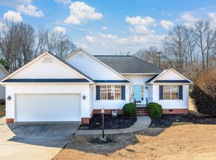100 Brown Ln, Simpsonville, SC 29681
