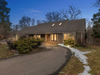 29600 Bristol Ln, Bingham Farms, MI, 48025