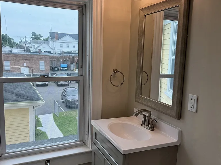 17 Whitman Ave #2 — Photo 6