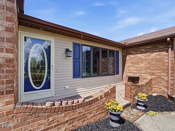 5th image of 120 Greenbriar Ct