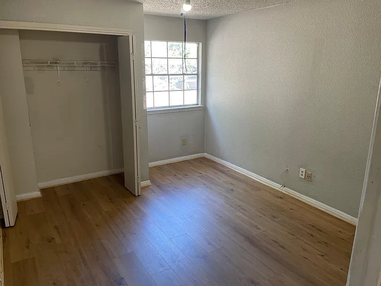 12915 Ashford Knoll Dr — Photo 23