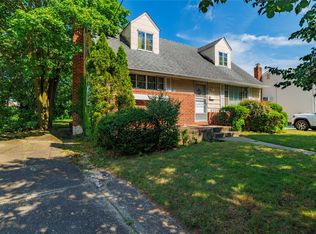3001 Harvey Ave, Oceanside, NY 11572