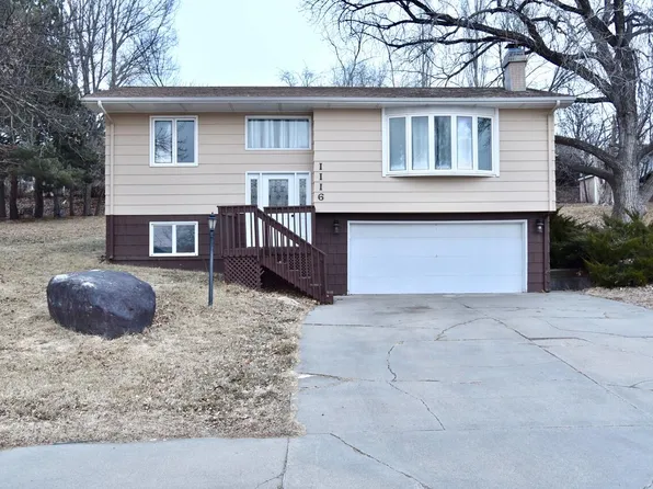 1116 W Capitol Ave, Pierre, SD 57501