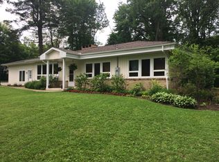 15880 Laurel Rd, Chagrin Falls, OH 44022
