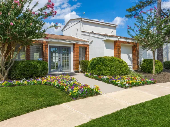 Cielo @ 325 Apartments