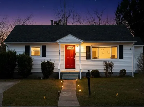 509 Truman Cir, Portsmouth, VA 23701