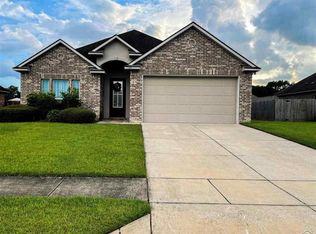17593 Feather Ridge Dr, Prairieville, LA 70769