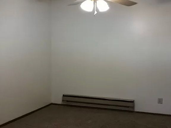 3rd image of 103 Parkview Cir APT 1