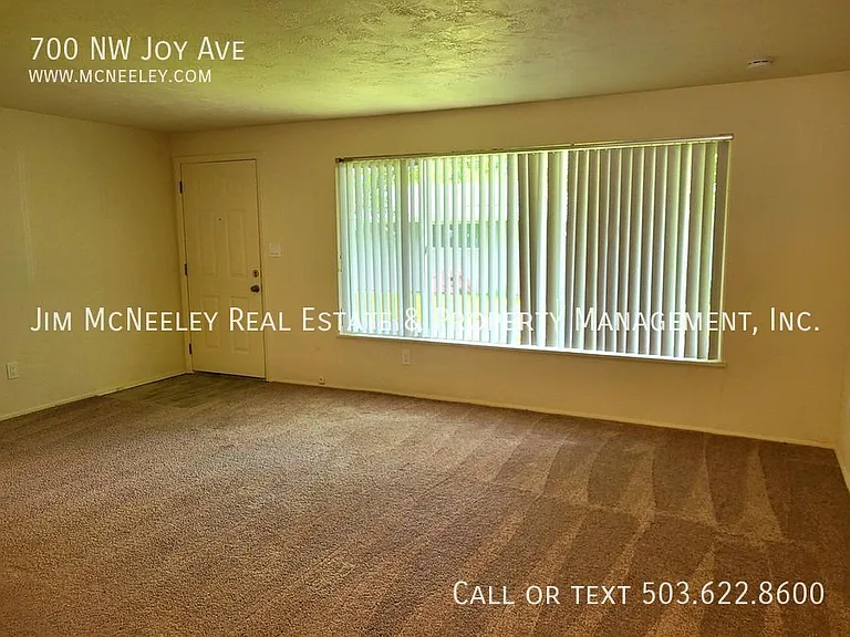700 NW Joy Ave — Photo 5