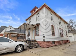 2055 Douglas Ave, Racine, WI 53402