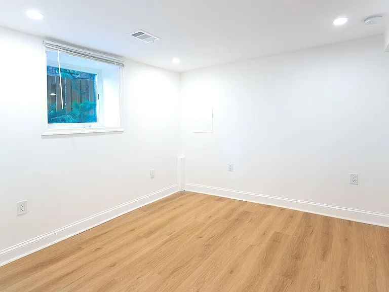 1210 Lamont St NW #1 — Photo 10