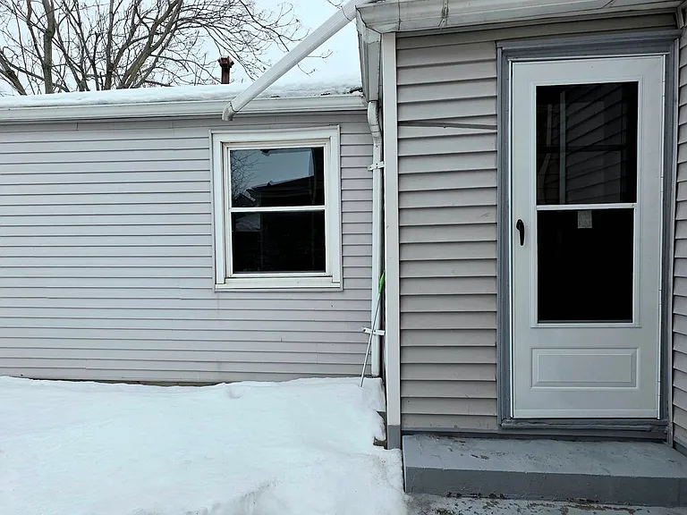 118 Rother Ave #2 — Photo 1