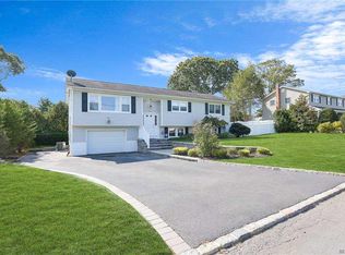 278 2nd St, Saint James, NY 11780