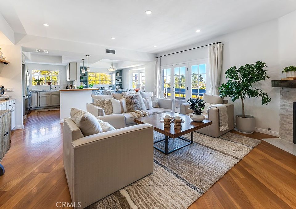 10627 Ashton Ave APT 202, Los Angeles, CA 90024 Zillow