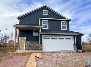 219 Thelma Ave, Harrisburg, SD 57032