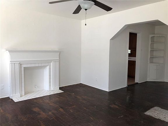2nd image of 1131 Berkley Ave