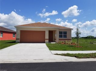 1039 Hamilton St, Immokalee, FL 34142