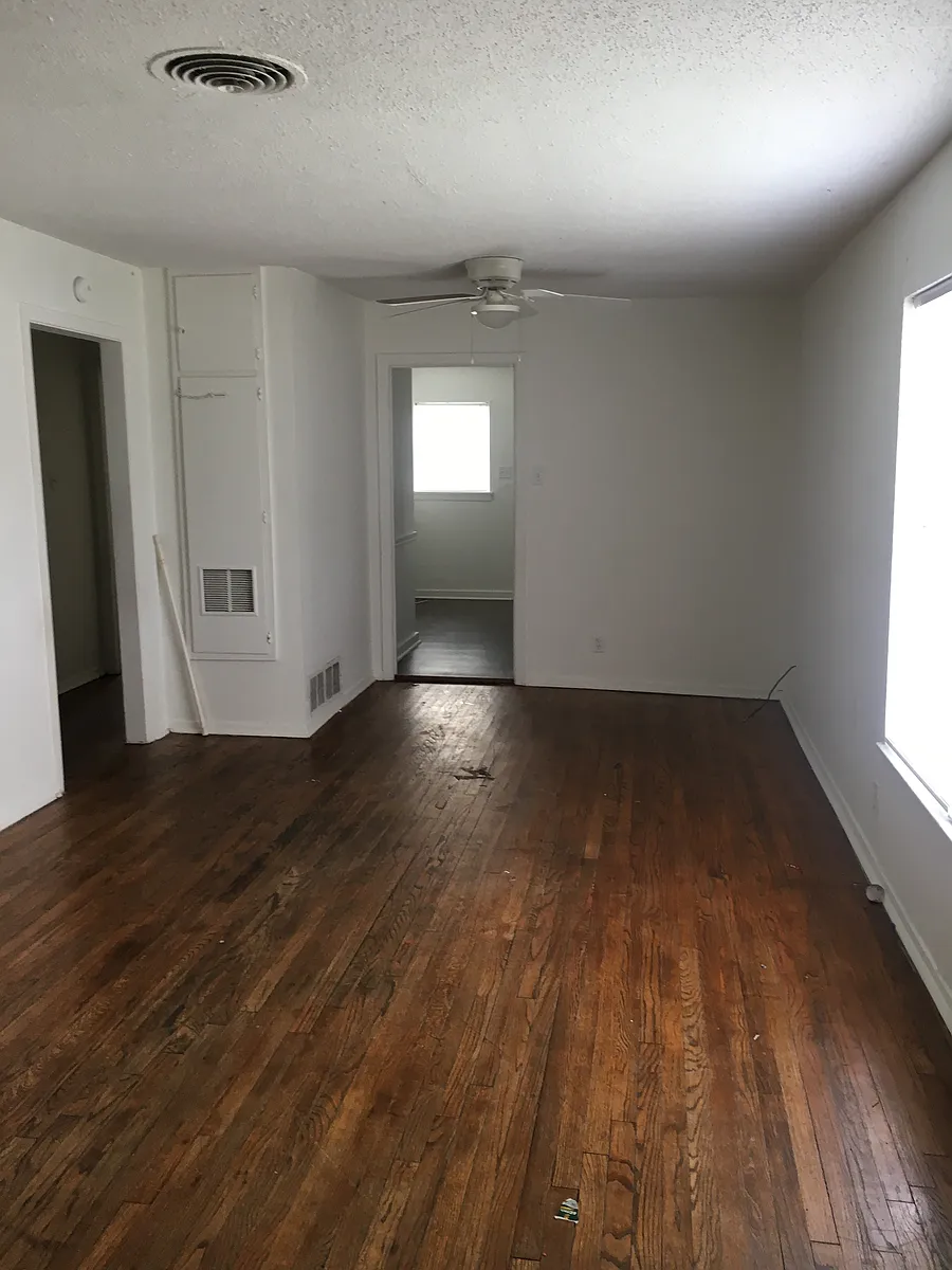 Building Photo - 50 Mundt St #B