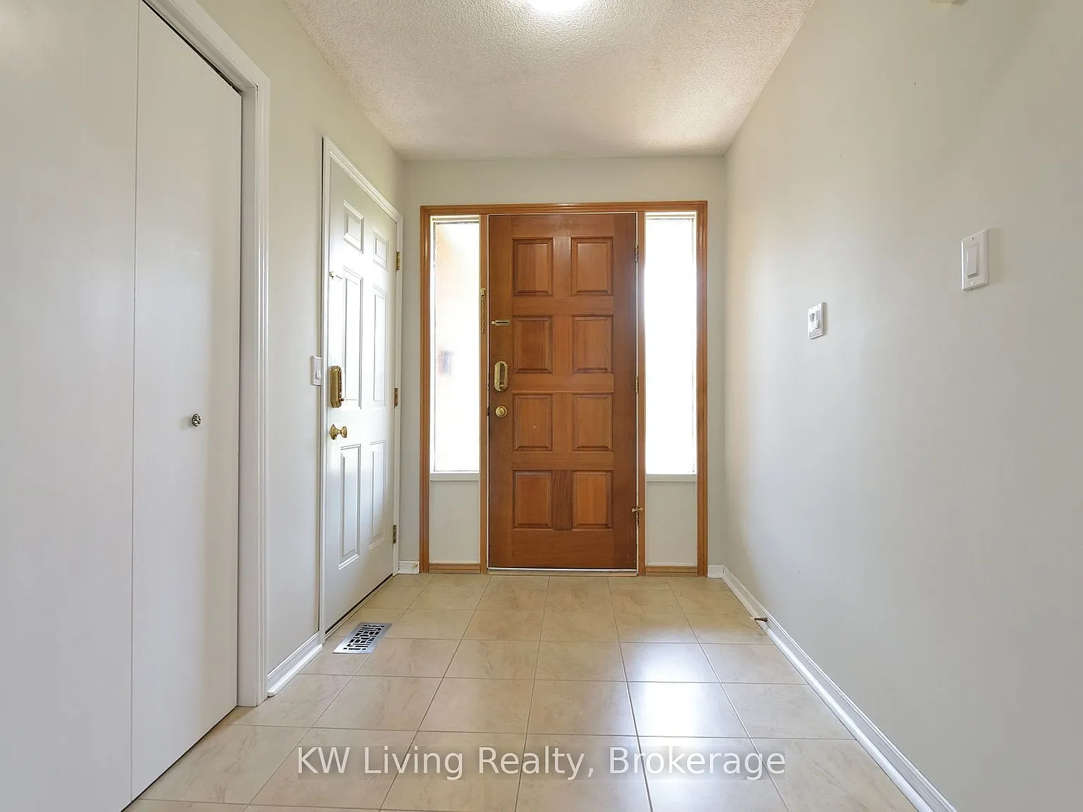 5 bed, $4,300 — Photo 2