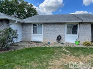 171 Vernon Rd #B, Monroe Township, NJ 08831