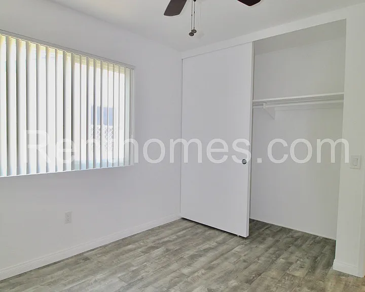 11327 Linares St — Photo 11