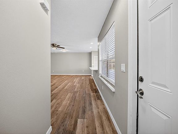 2nd image of 2948 Tangerine Ct