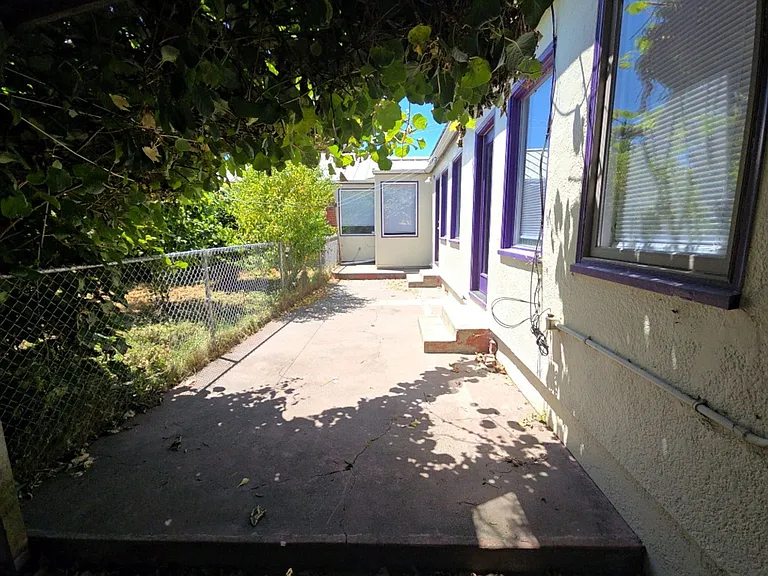 1809 P St — Photo 33