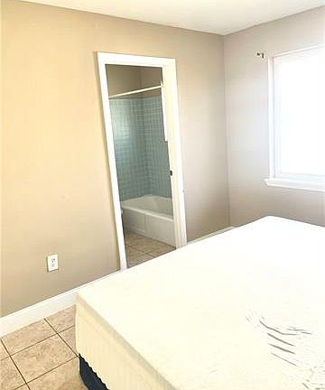 5th image of 2030 James Dr