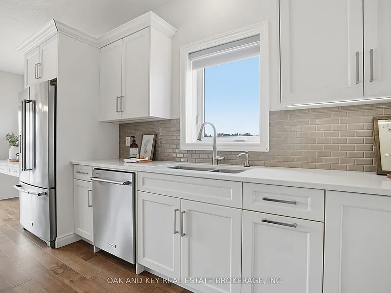 11 Bowman Dr — Photo 17