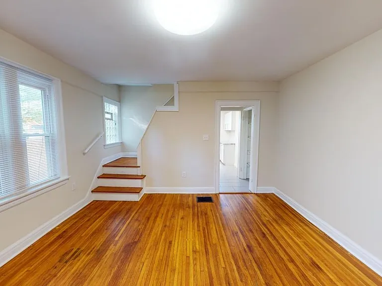 137 Crestview Rd — Photo 9