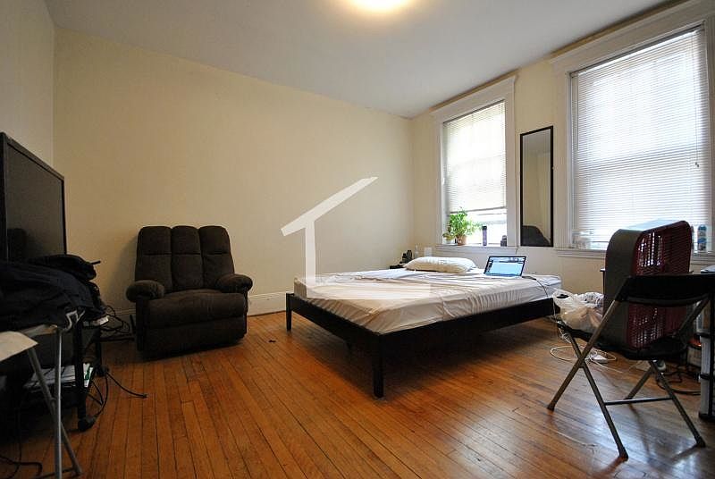 2nd image of 26 Glenville Ave #01