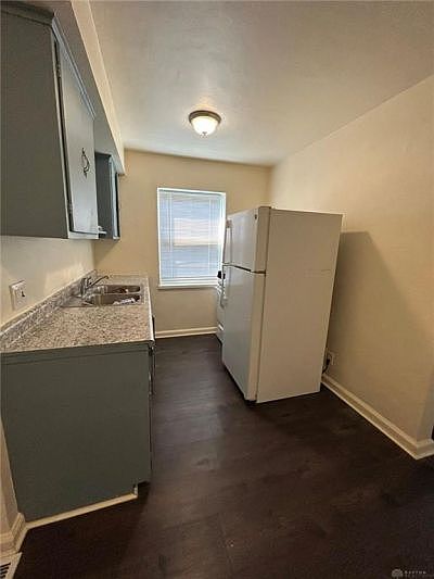 1st image of 638 Redwood Ave