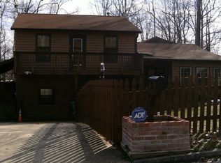 847 Greenhedge Dr, Stone Mountain, GA 30088