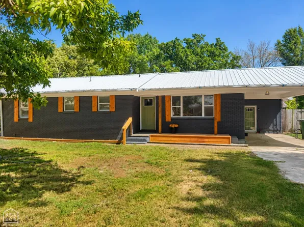 117 E Georgia Dr, Walnut Ridge, AR 72476