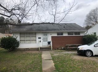 2302 N Whitehill Dr, Petersburg, VA 23803
