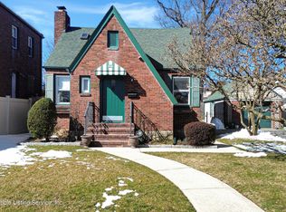 2765 Amboy Rd, Staten Island, NY 10306