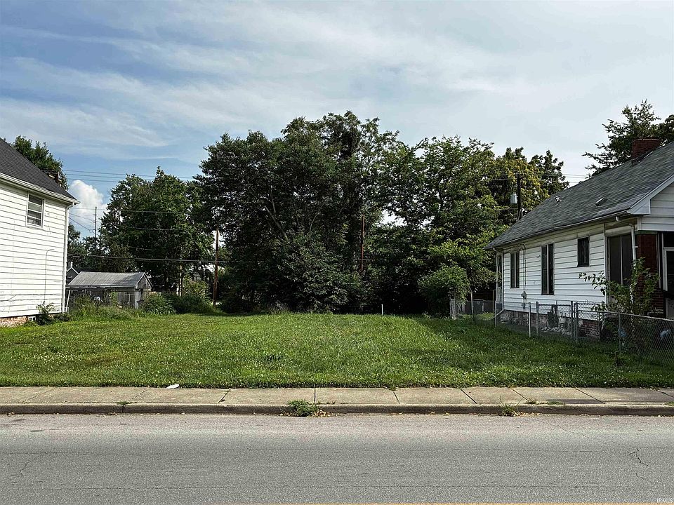 2nd image of 631 E Virginia St