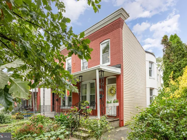 3116 Barclay St, Baltimore, MD 21218