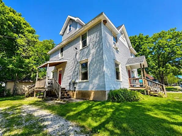301 W Eureka St, 301 W Eureka St #4, Champaign, IL 61820