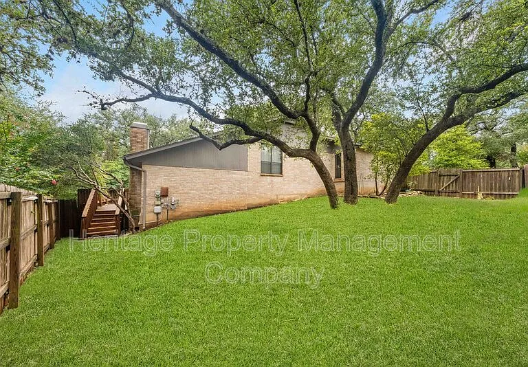 13906 N Hills Village Dr — Photo 25